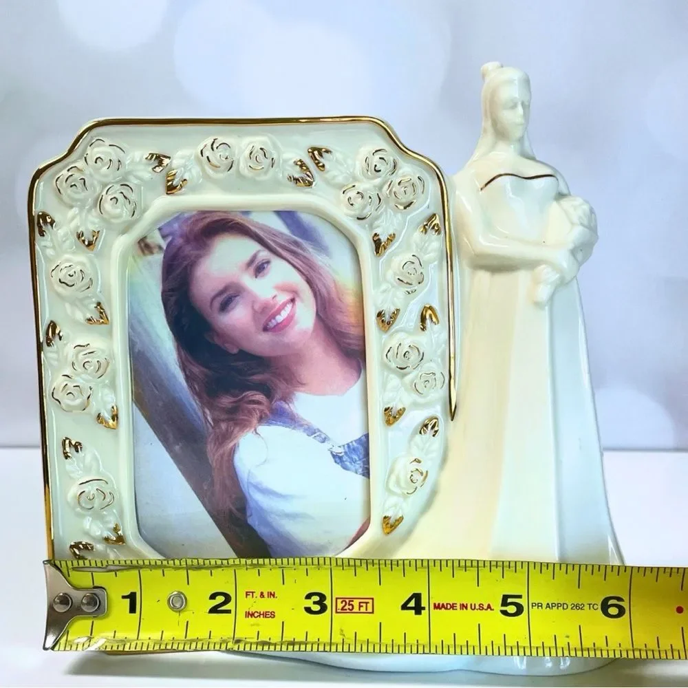 Mikasa “Wedding Bells” Ivory Porcelain Picture Frame with 24K Gold Accents